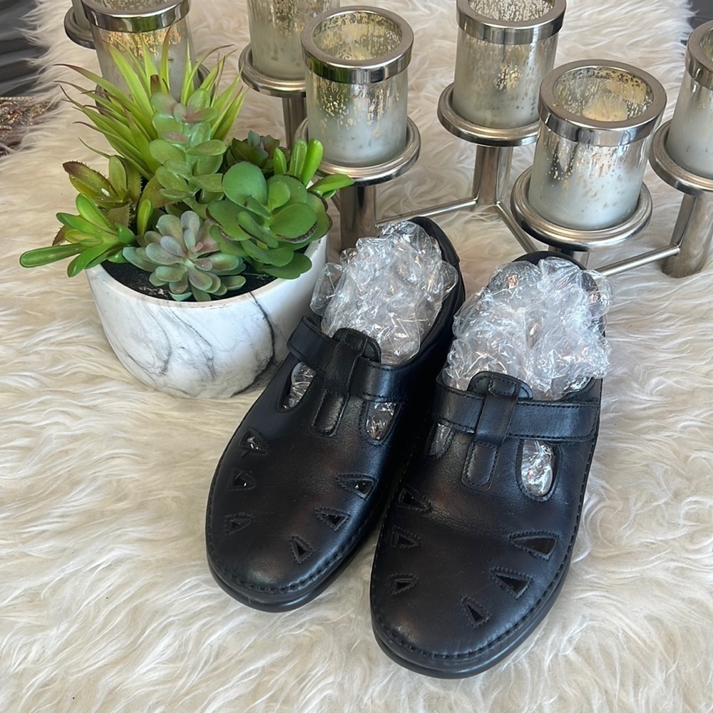 SAS Roamer Black Leather Tripad Comfort Slip On Mary Jane Shoes Size 7